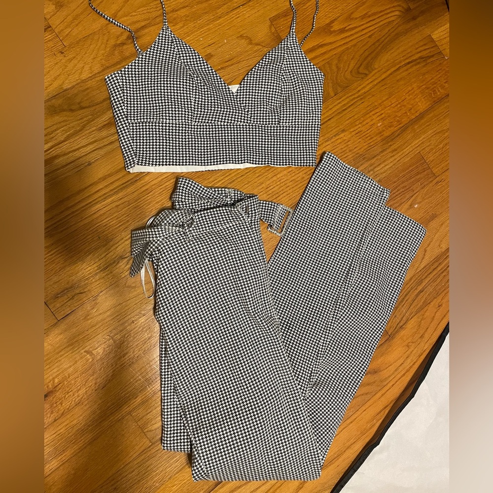 by the way. Hoodstooth set